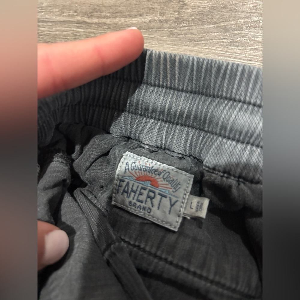 Faherty Essential Tapered Twill Drawstring Trouse… - image 4